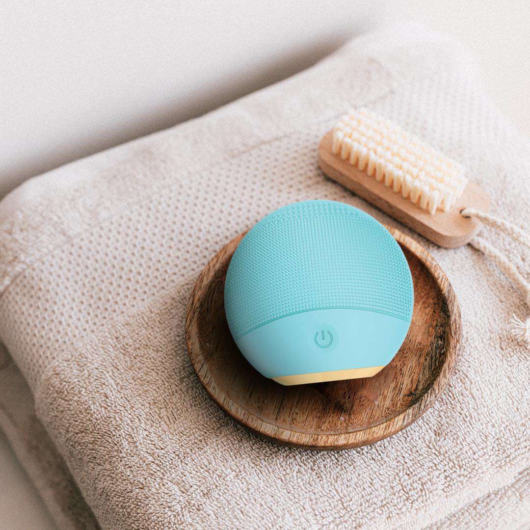 Selene Pocket Pro Cleansing Face Device