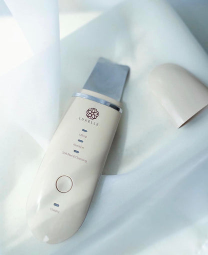 Luxelle Ultrasonic Soft Peel Device Enhance product absorption for maximum benefits.
